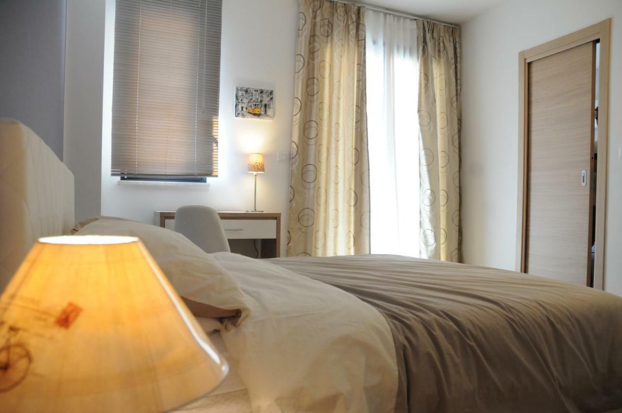 Casaleo Hotel กัมโปเฟลิเช ดิ โรชเชลลา ภายนอก รูปภาพ
