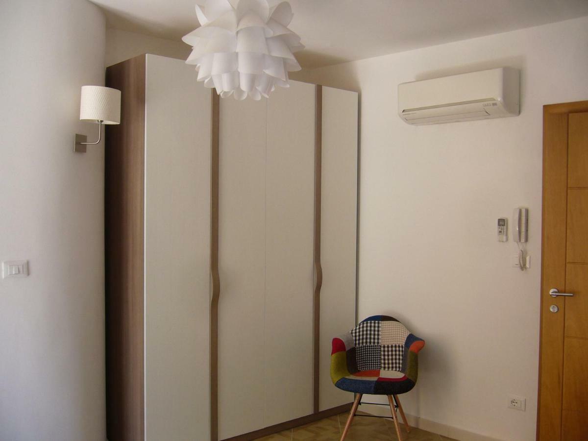 Casaleo Hotel กัมโปเฟลิเช ดิ โรชเชลลา ภายนอก รูปภาพ