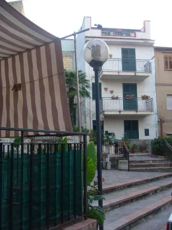 Casaleo Hotel กัมโปเฟลิเช ดิ โรชเชลลา ภายนอก รูปภาพ