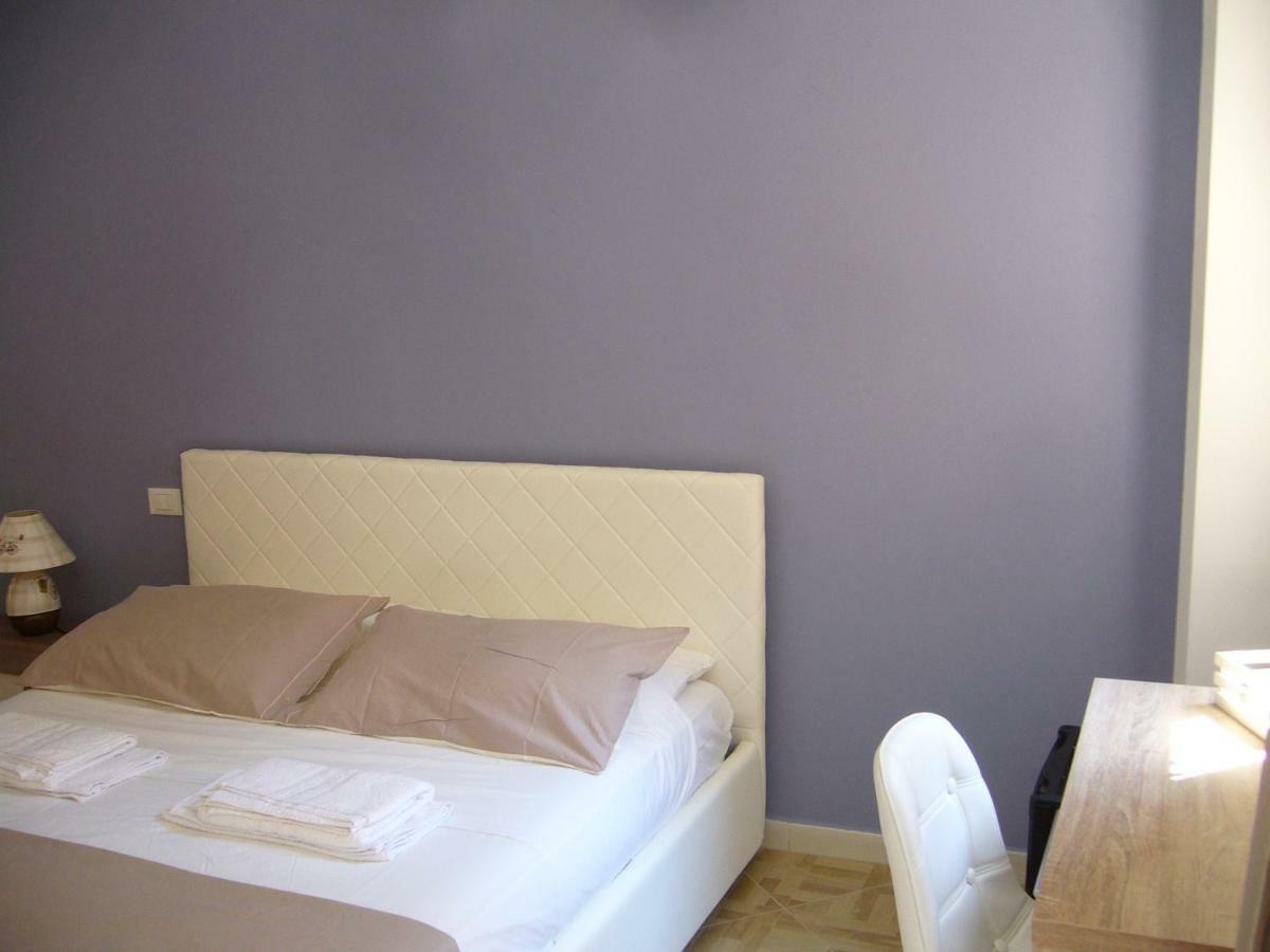 Casaleo Hotel กัมโปเฟลิเช ดิ โรชเชลลา ภายนอก รูปภาพ