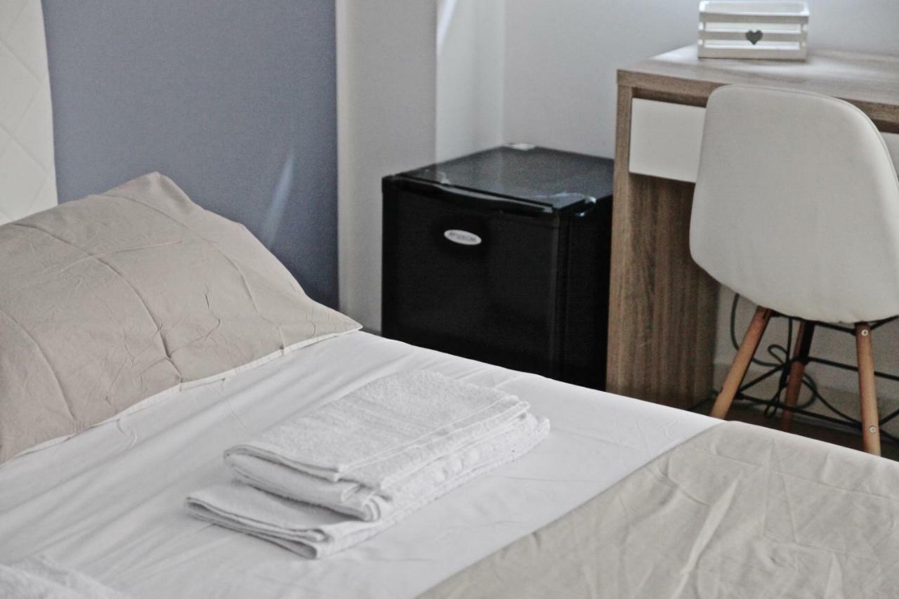 Casaleo Hotel กัมโปเฟลิเช ดิ โรชเชลลา ภายนอก รูปภาพ